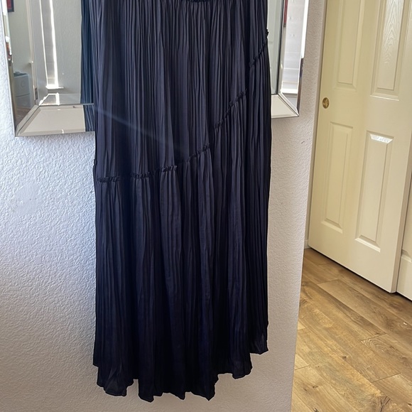 Vince Tiered Asymmetric Dress, Small - Picture 4 of 7